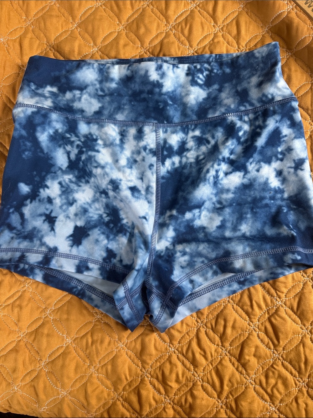 American Eagle Outfitters Blue Tie-Dye The Everything Shortie